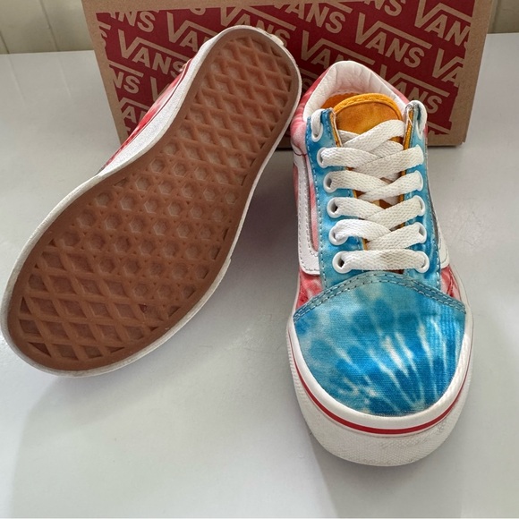 Vans Red and Blue Sneakers Vibrant Tie-Dye Design - Picture 5 of 6